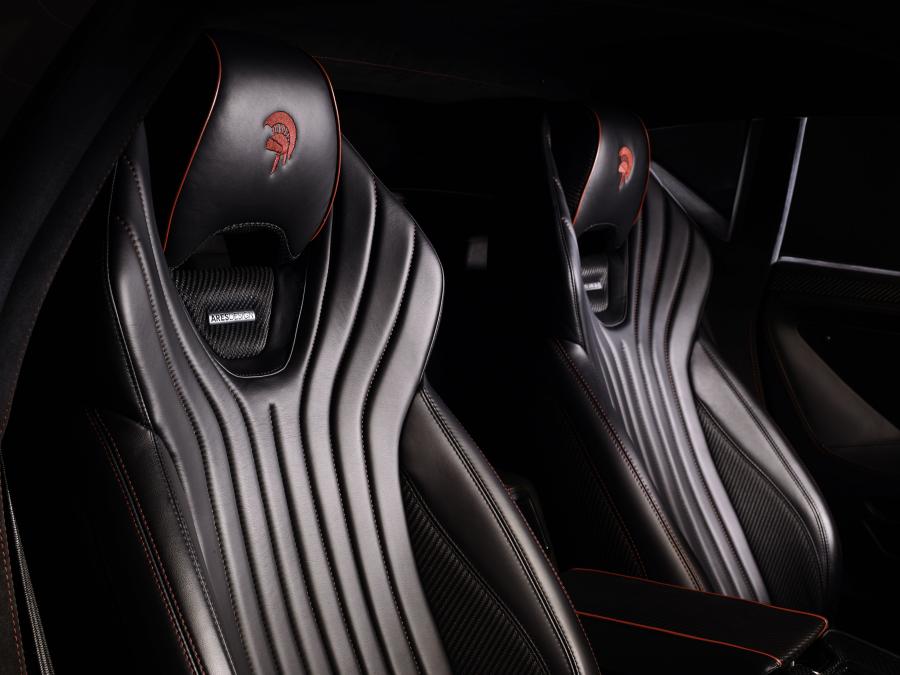 Интерьер De Tomaso Pantera by Ares Design 2020 года  (фото 22 из 33)